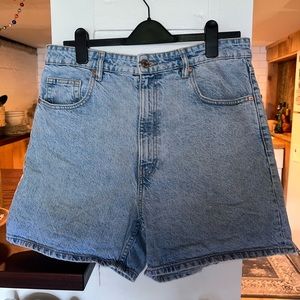 Zara 4 inch seem short.